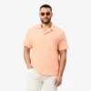 Polo de corte clássico com textura