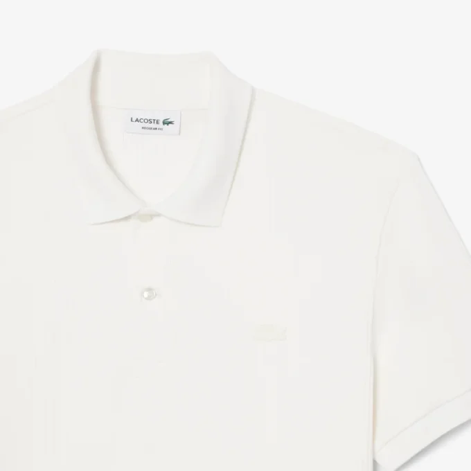 Polo de malha canelada com corte clássico
