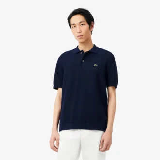 Polo de malha com corte clássico