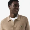 Polo de malha com corte clássico