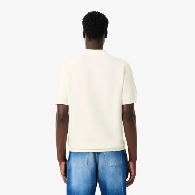 Polo de malha com corte clássico