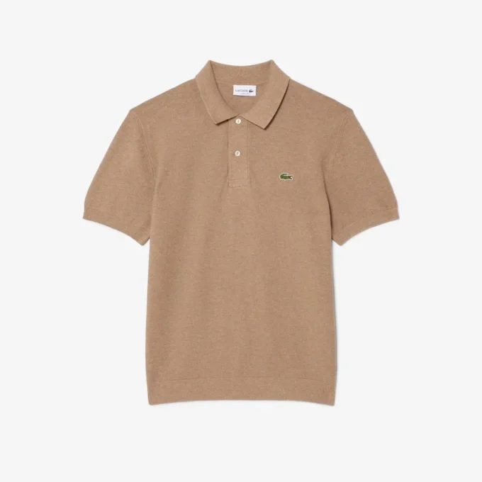 Polo de malha com corte clássico