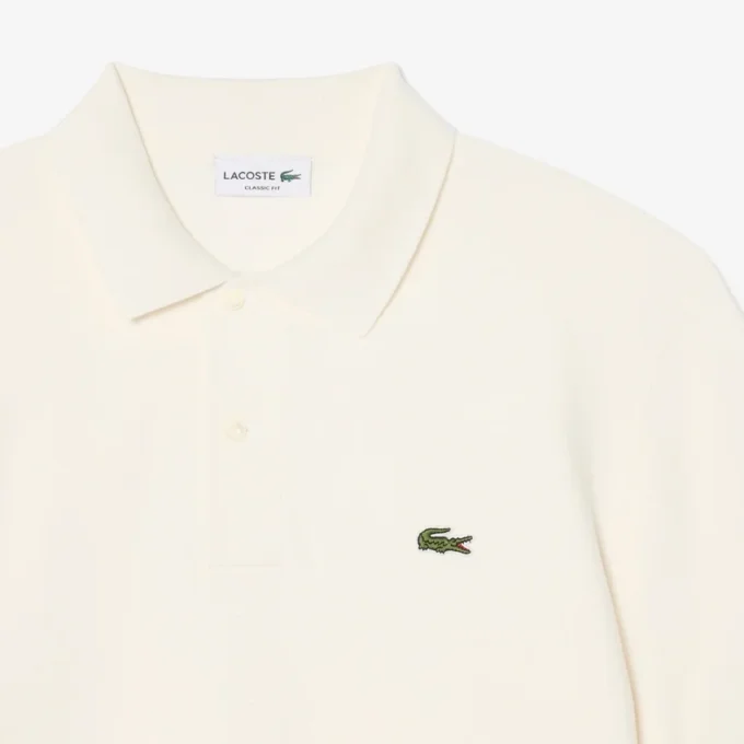 Polo de malha com corte clássico