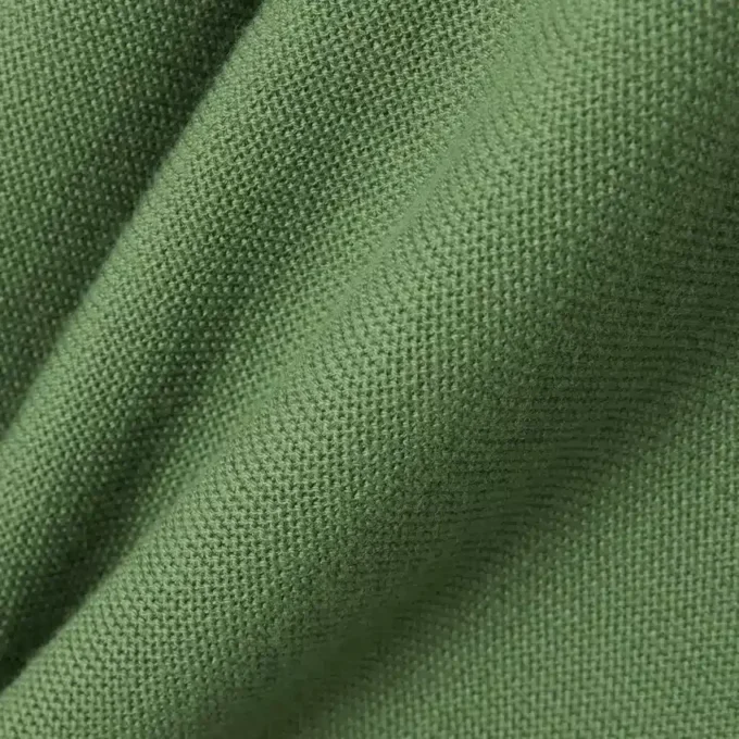 Polo de malha com corte clássico