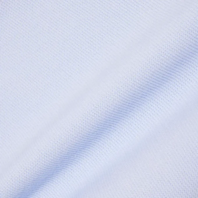 Polo de malha com corte clássico
