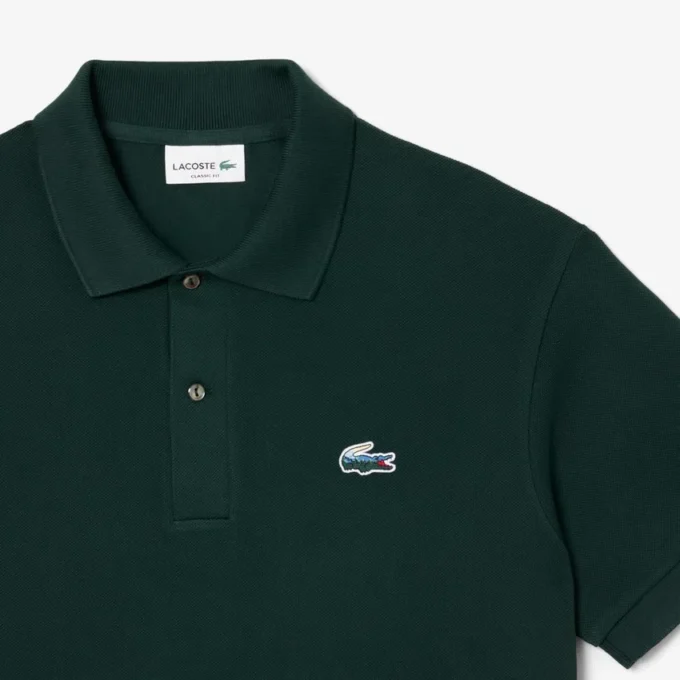 Polo de piqué com crocodilo em corte clássico para homem