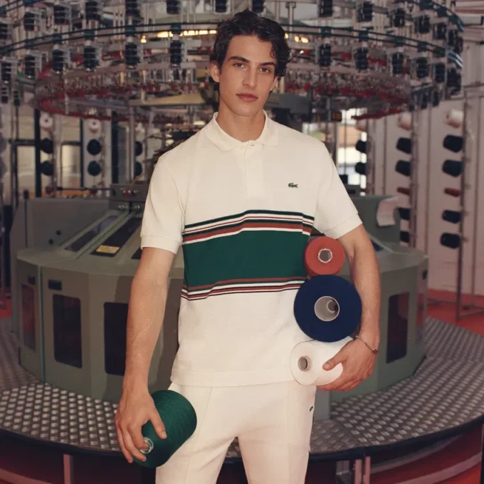 Polo de riscas clássico para homem, fabricado em França