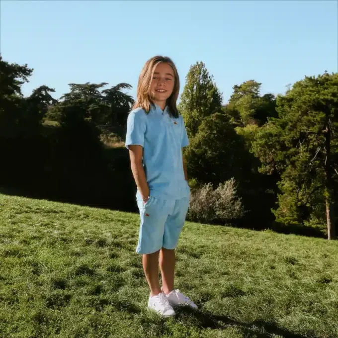 Polo em felpo