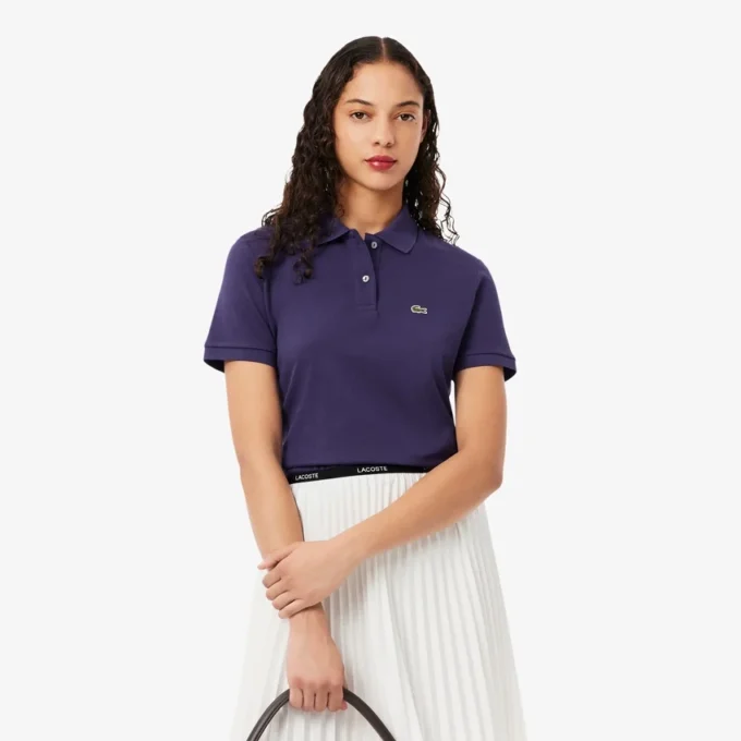 Polo feminino de corte regular em tecido Petit Piqué