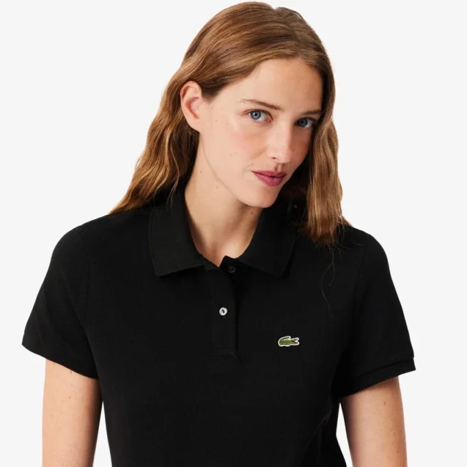 Polo feminino de corte regular em tecido Petit Piqué