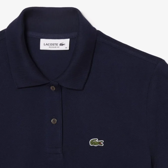 Polo feminino de corte regular em tecido Petit Piqué