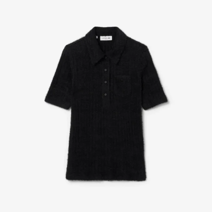 Polo feminino de malha canelada felpuda com corte justo
