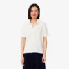 Polo feminino de malha piqué com corte descontraído