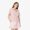 Polo feminino de malha piqué com corte descontraído