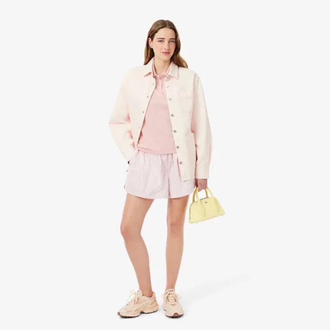 Polo feminino de malha piqué com corte descontraído
