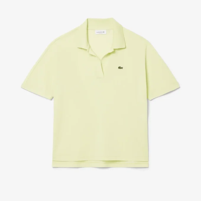 Polo feminino de malha piqué com corte descontraído