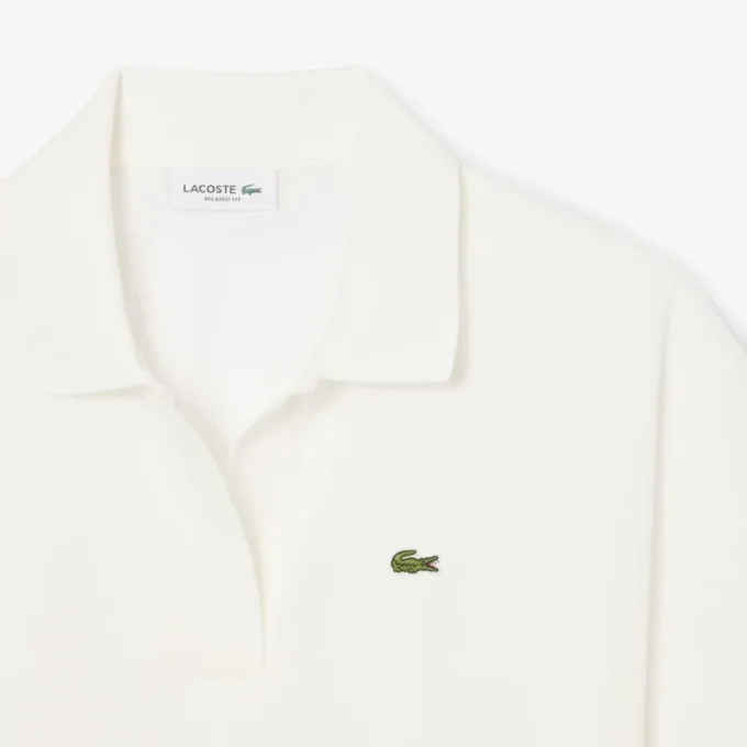 Polo feminino de malha piqué com corte descontraído