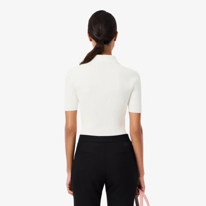 Polo feminino em malha canelada 3D