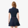 Polo feminino L.12.D de corte justo com detalhes de acabamento