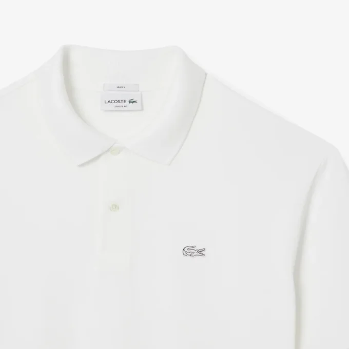 Polo masculino de corte largo em piqué pesado