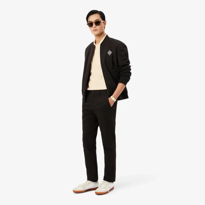 Polo masculino Paris Classic Fit com gola aberta e bordado