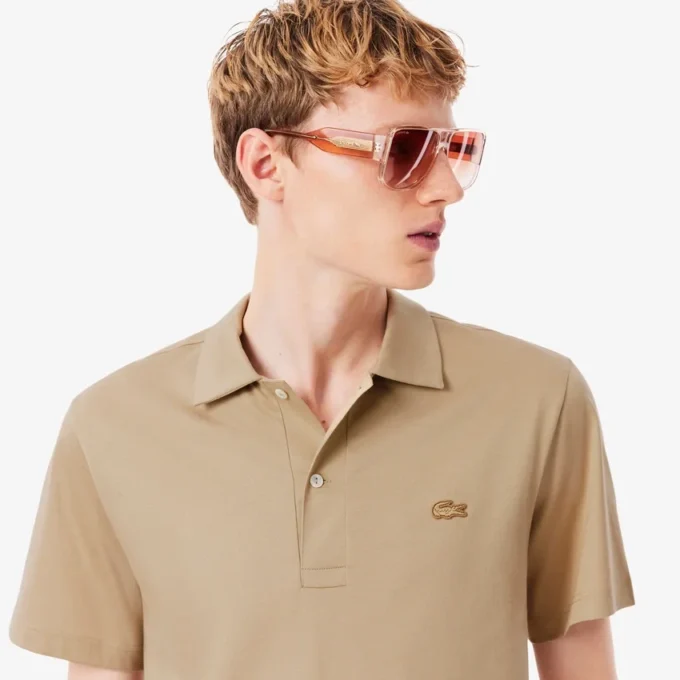 Polo masculino Paris Classic Fit com gola aberta e bordado