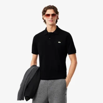 Polo Piqué com Detalhes Bordados e Corte Clássico para Homem