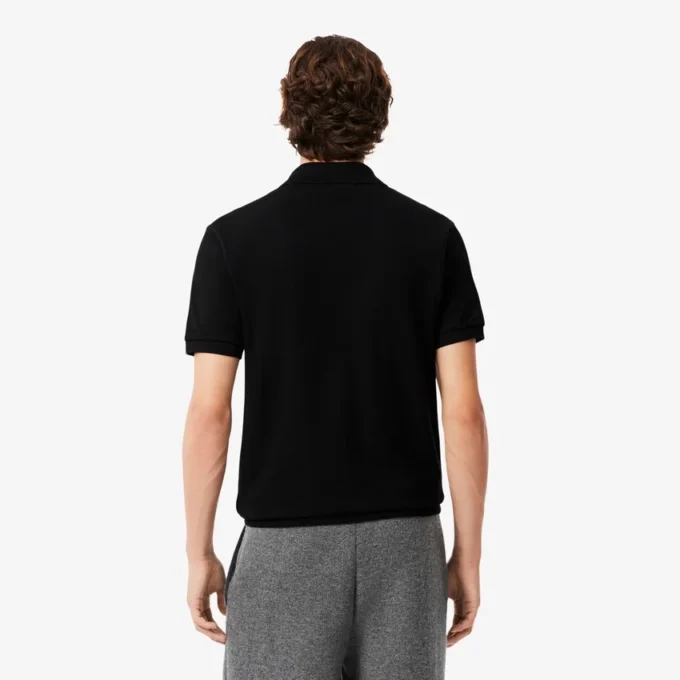 Polo Piqué com Detalhes Bordados e Corte Clássico para Homem