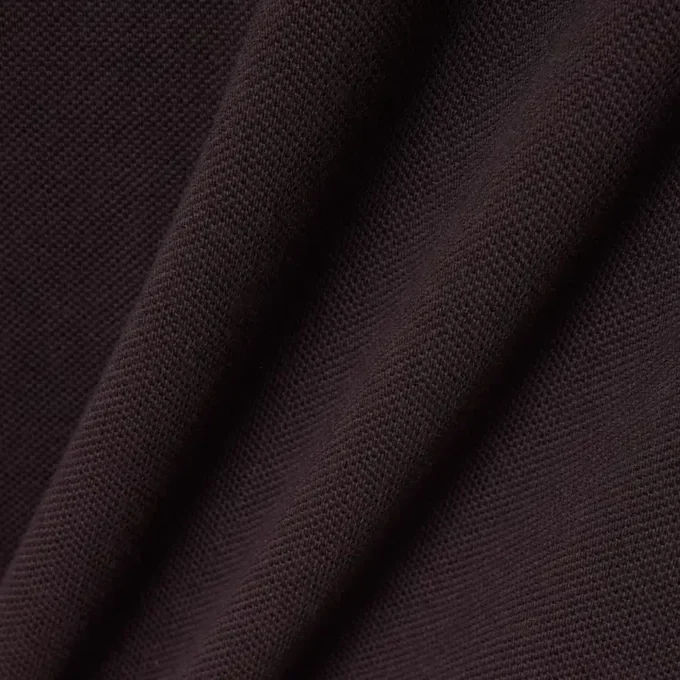 Polo Piqué com Emblema e Corte Clássico