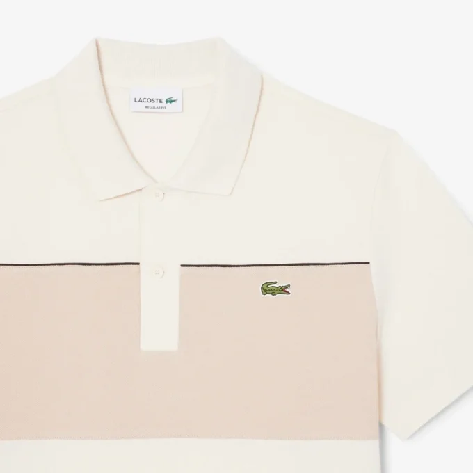 Polo Piqua com blocos de cor e corte regular