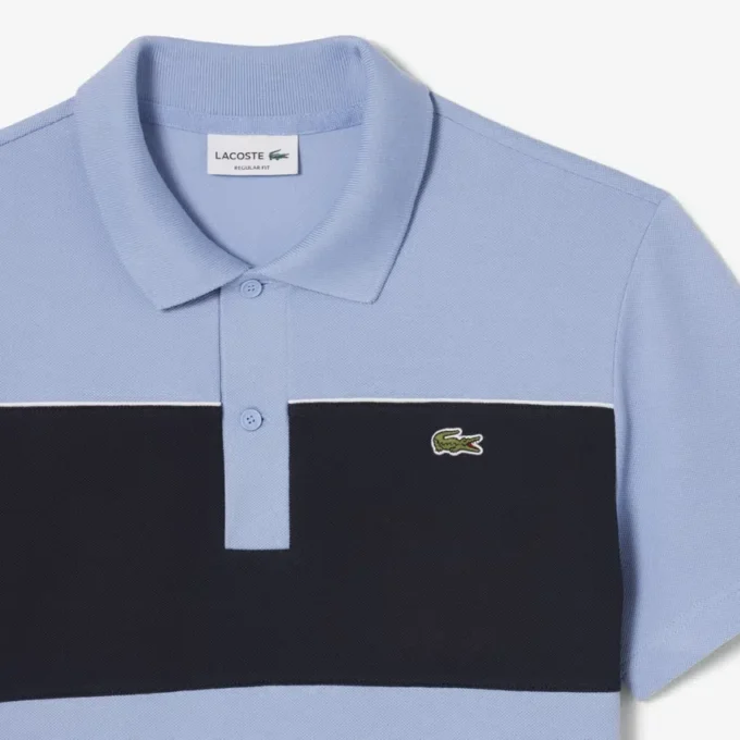 Polo Piqua com blocos de cor e corte regular