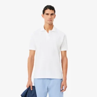 Polos Petit Piqua com corte clássico e detalhes bordados