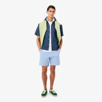 Polos Petit Piqua com corte clássico e detalhes bordados
