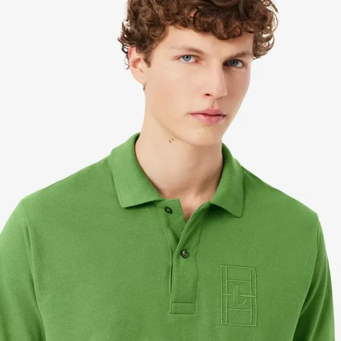 Polos Petit Piqua com corte clássico e detalhes bordados