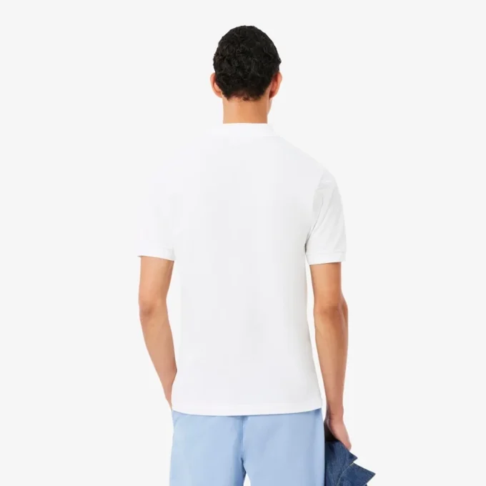 Polos Petit Piqua com corte clássico e detalhes bordados