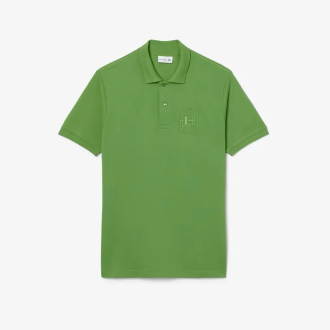 Polos Petit Piqua com corte clássico e detalhes bordados