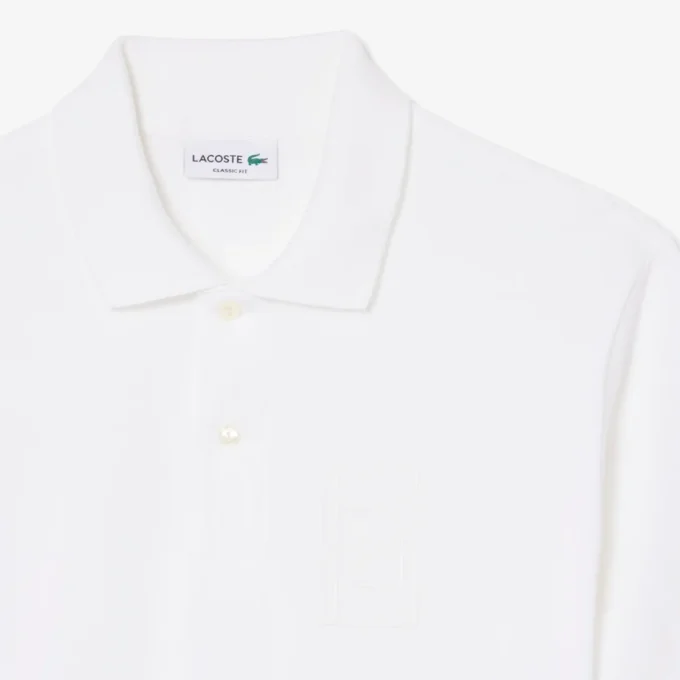 Polos Petit Piqua com corte clássico e detalhes bordados