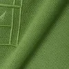 Polos Petit Piqua com corte clássico e detalhes bordados