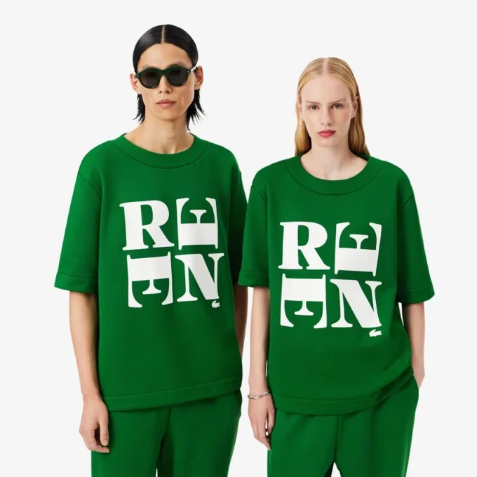 T-shirt com grafismo em cetim Runway