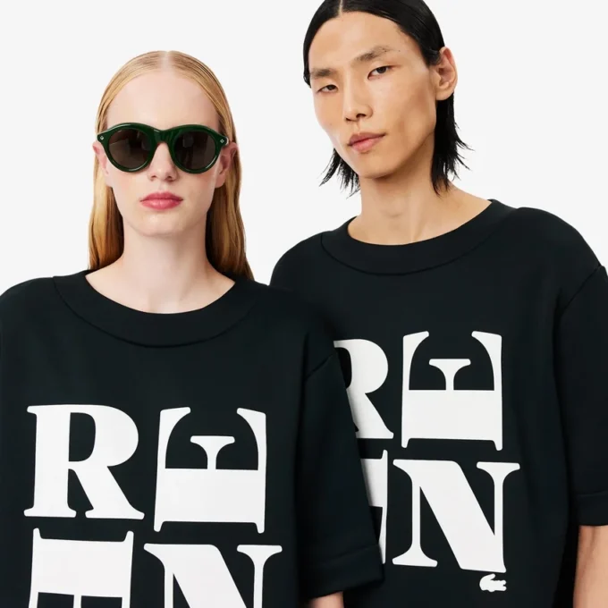 T-shirt com grafismo em cetim Runway