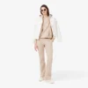 T-shirt feminina slim fit com monograma