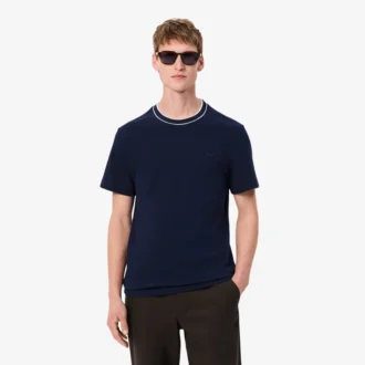 T-shirt masculina com gola às riscas em piqué elástico