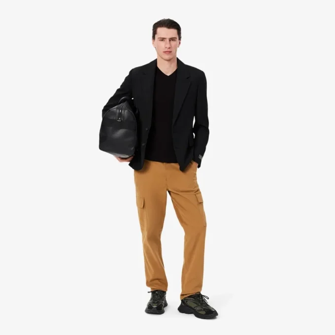 T-shirt masculina leve de algodão Pima com decote em V
