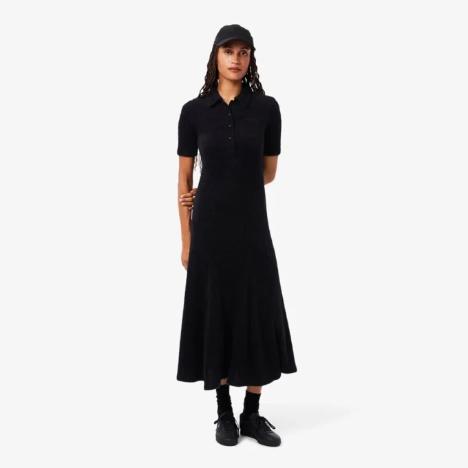Vestido de malha felpuda com canelado e gola de polo para mulher