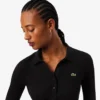 Vestido de mulher com gola polo em algodão canelado e corte justo