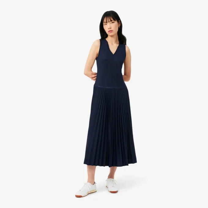 Vestido longo sem mangas com pregas