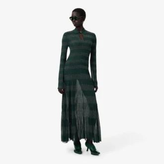 Vestido Maxi com Gola Polo e Ponto de Malha da Passarela
