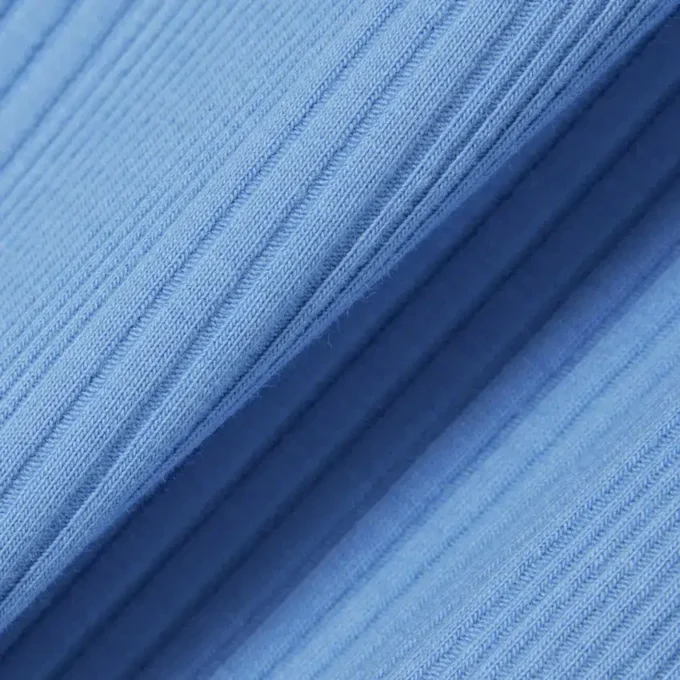 Vestido maxi de alças em malha de algodão com nervuras