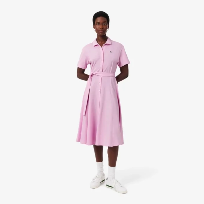 Vestido polo mini-piqué com corte evasê para mulher