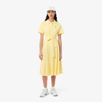 Vestido polo mini-piqué com corte evasê para mulher